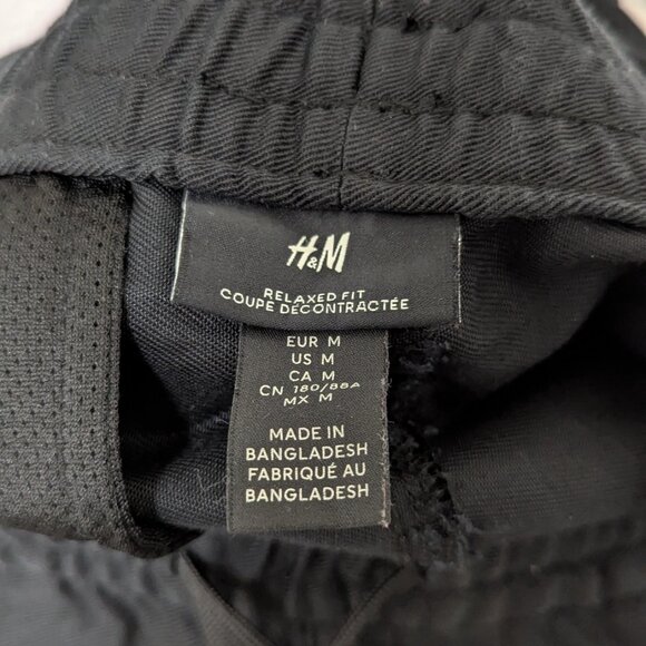 Black & White Shorts - Picture 3 of 4